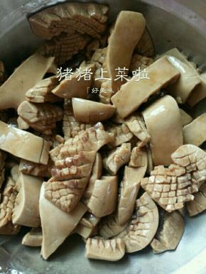 然后拌均匀腌制20分钟