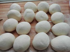 等分成自己所需大小的剂子