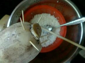 用牙签这样固定好