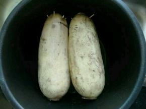 两个都装好了放到锅里
