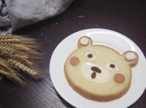 呆呆的小熊，好像也挺萌的