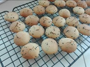 烤箱预热，中层150度，18分钟（根据自家烤箱温度灵活运用）