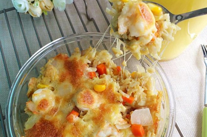 芝士海鲜焗饭