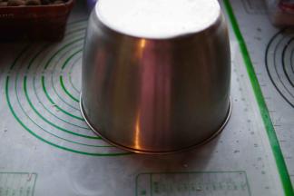 我用的是碗盖住醒发20分钟