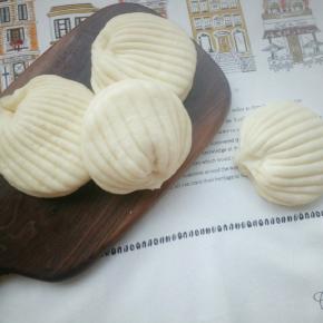 依次做完所有面团醒发15分钟，然后冷水上锅，水开后10分钟即可