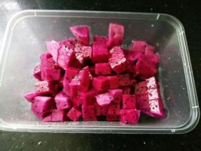 准备水果切块，什么水果自己定