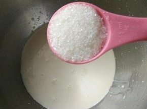 淡奶油加糖打发
