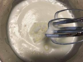 如图状.第三次加白砂糖