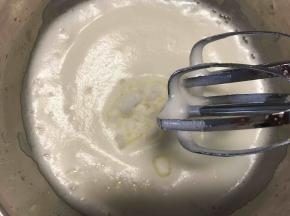 如图状.第三次加白砂糖