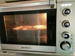 放进提前预热好的烤箱175度 25分钟就够了