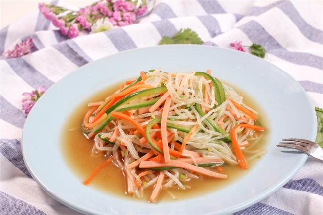 乳瓜银芽拌火腿丝