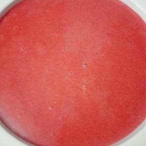 一块倒入破壁机用蔬果功能打碎