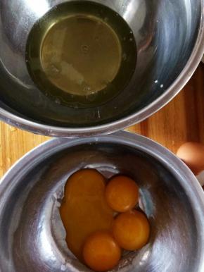 鸡蛋分离，保证容器无水无油