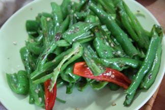 如果不筛掉辣椒籽，会影响菜的外观和口感