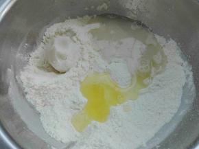 水油皮所有材料混合