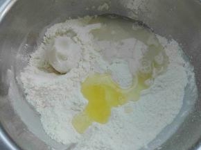 水油皮所有材料混合