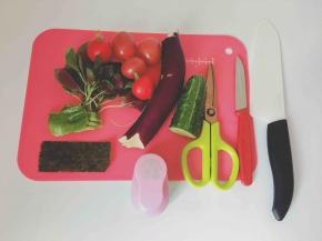 翻冰箱，看看家里有什么水果蔬菜都拿出来吧(⁎⁍̴̛ᴗ⁍̴̛⁎)