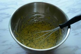 将所以材料混合均匀。