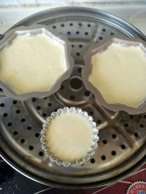 感觉有些满了，分了一个小蛋挞模