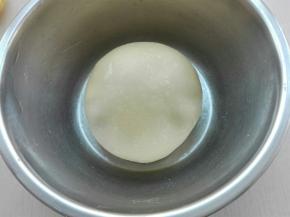 揉好的面团进行发酵