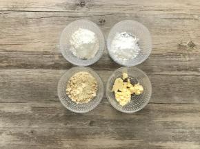 一发的时候我们来制作香酥粒和卡仕达酱
先制作香酥料：
a.准备香酥料材料，黄油切小丁。