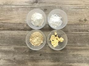 一发的时候我们来制作香酥粒和卡仕达酱
先制作香酥料：
a.准备香酥料材料，黄油切小丁。