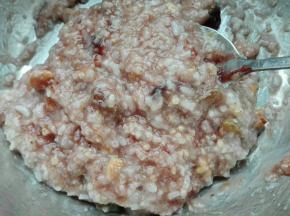 也可以放入豆沙搅拌均匀（或者直接放点白糖）