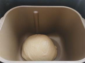 和面完成，很光滑的面团