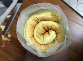 卷起来后放到冰箱去凉透