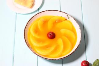 酸酸甜甜的橙汁木瓜就可以上桌啦.