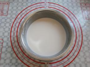 面糊充分搅拌均匀，没有颗粒就可以了