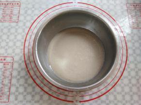 面糊蒸熟，取出