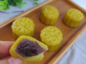 Q弹的南瓜糯米糍，一口咬下去，满心欢喜