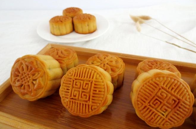 记忆中的红糖五仁月饼
