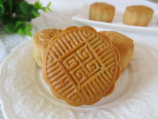 核桃桂圆枣泥月饼