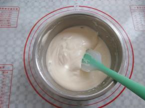 蛋糕糊混合好的状态