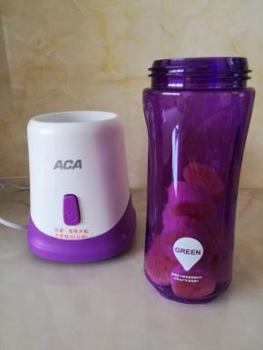 放入搅拌杯里面