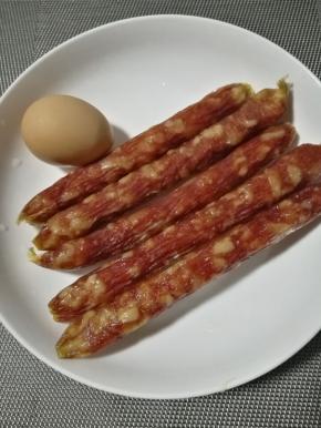 腊肠切斜片备用