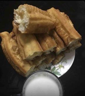 非常好吃的炸油条~