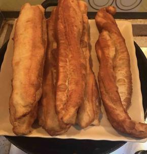 个人觉得还是直条的好看，也可以下锅前扭一扭，但是强迫症的童鞋肯定觉得不好看~如同我~