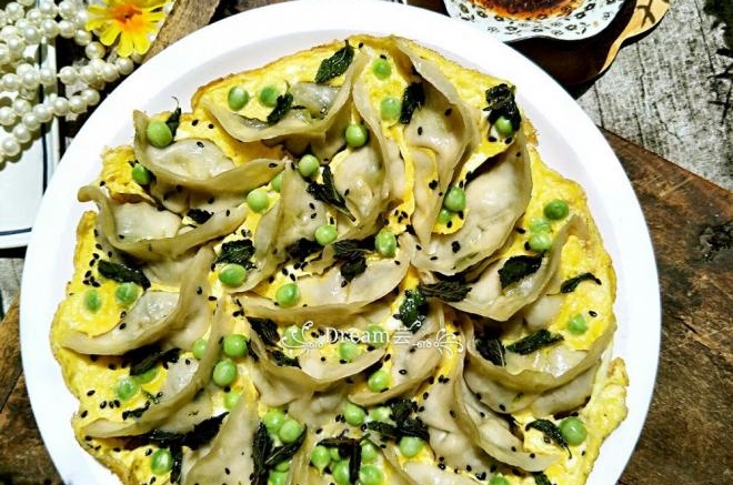 鸡蛋抱饺