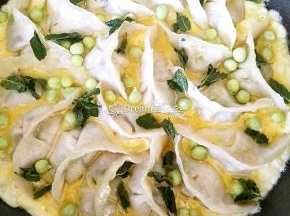 撒上青豆，薄荷