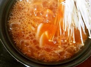 放入金针菇
