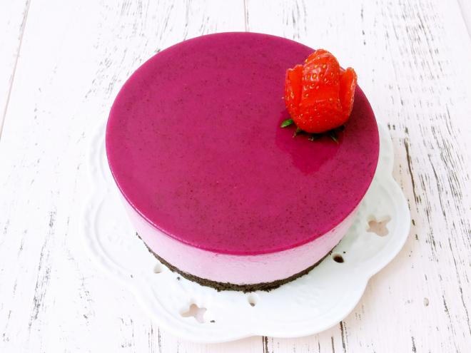 简单快手高颜值的甜点——火龙果慕斯蛋糕