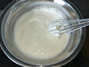 一直小火搅拌到成糊了，这时候可以关火了。