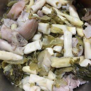 下汽之后，拿掉气阀，开盖大火收汁。