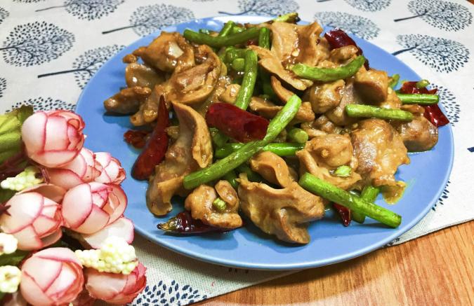 下饭菜~爆炒鸡胗