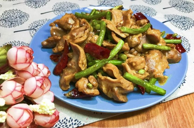 下饭菜~爆炒鸡胗
