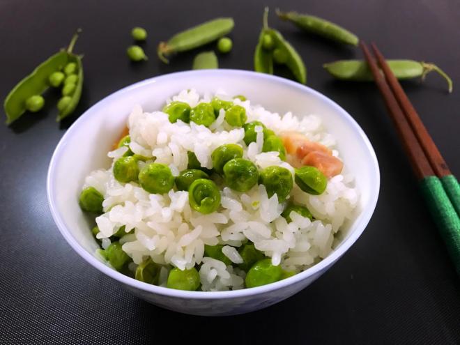 腊肉豌豆饭