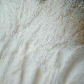 发酵好的面团撕开，是明显的蜂窝状